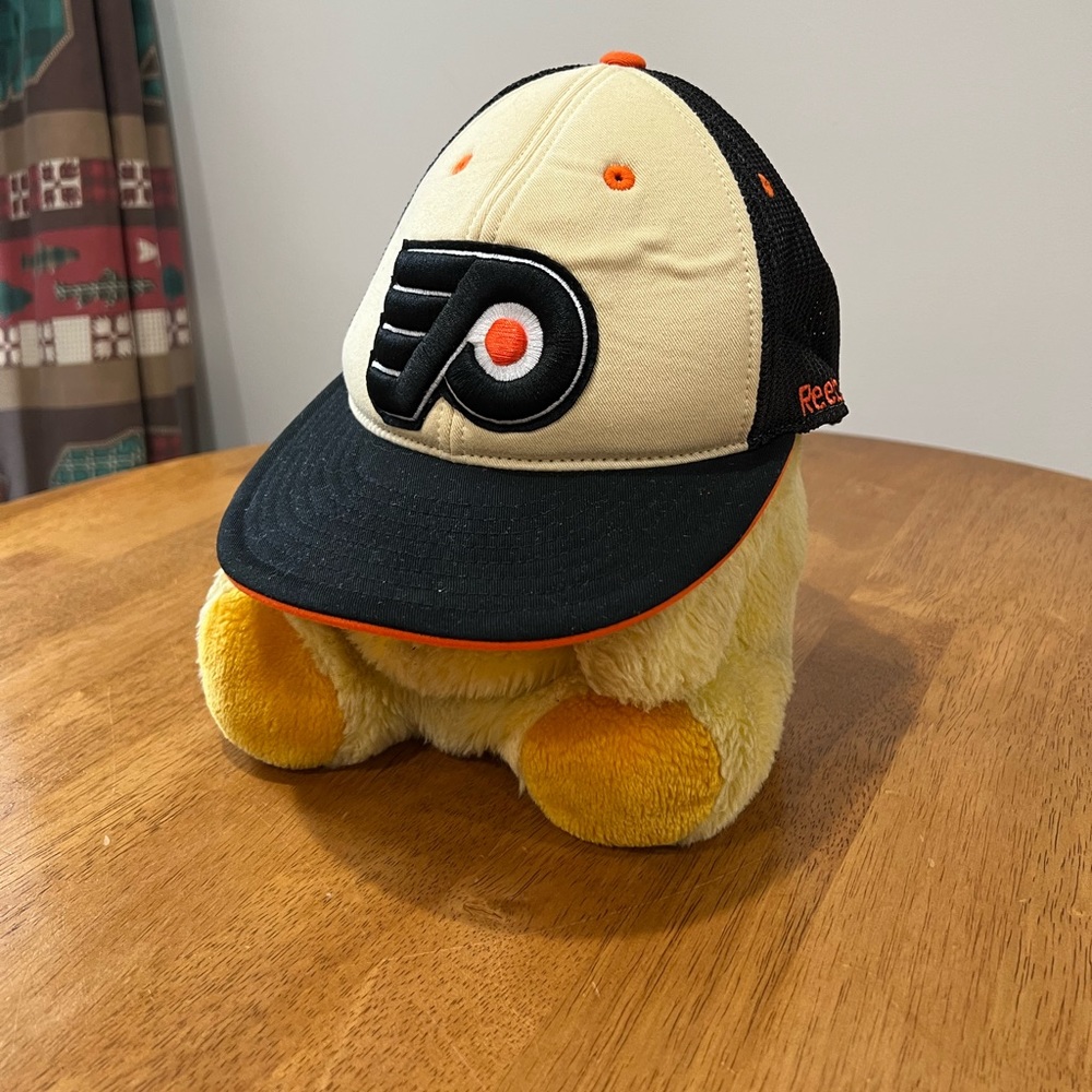 NHL Philadelphia Flyers Fitted Baseball Cap Hat